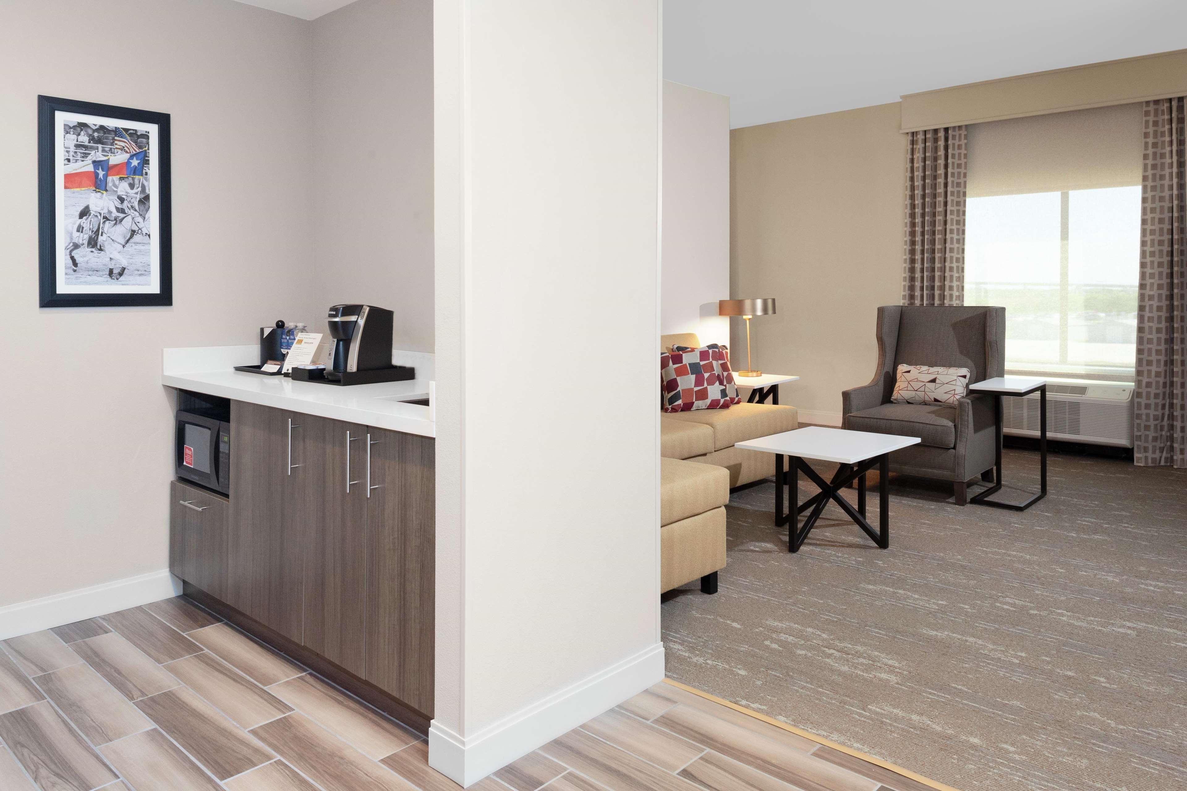 Hilton Garden Hotel 3*